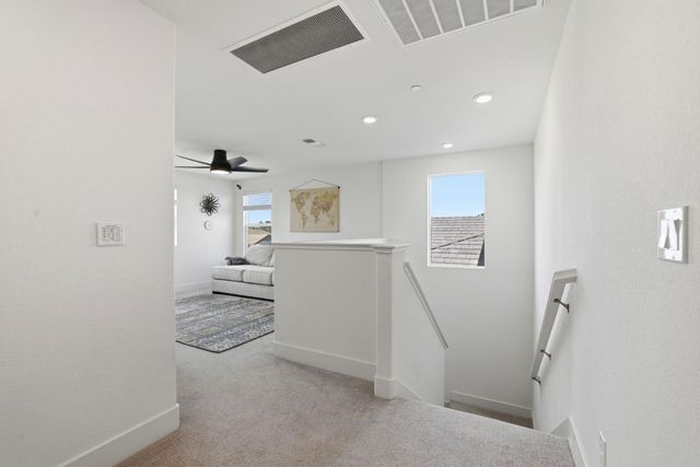 5060 Lisbon Way, Roseville, CA 95747