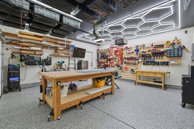 5060 Lisbon Way, Roseville, CA 95747