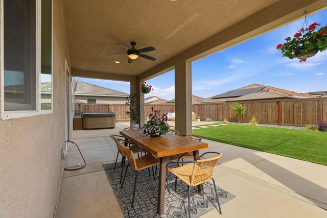 5060 Lisbon Way, Roseville, CA 95747