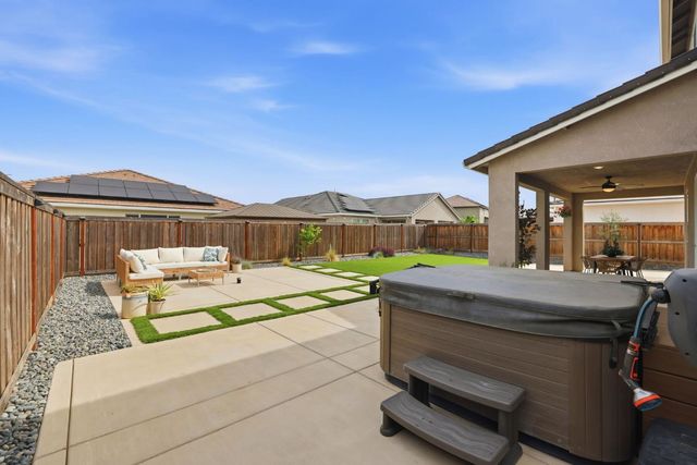 5060 Lisbon Way, Roseville, CA 95747