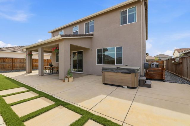 5060 Lisbon Way, Roseville, CA 95747