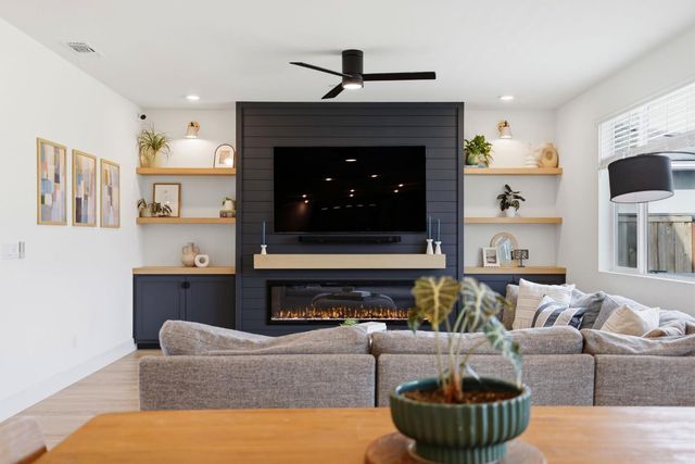 5060 Lisbon Way, Roseville, CA 95747