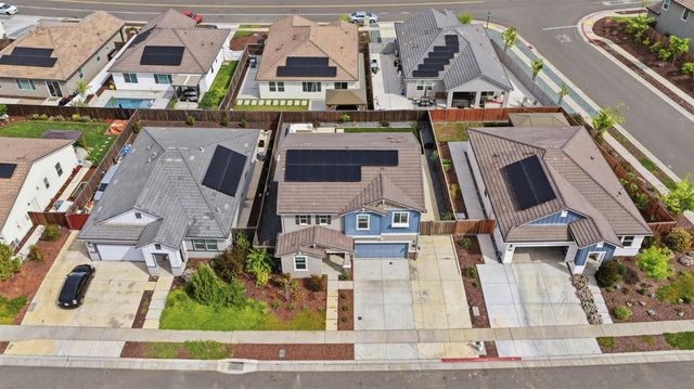 5060 Lisbon Way, Roseville, CA 95747