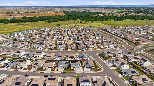 5060 Lisbon Way, Roseville, CA 95747