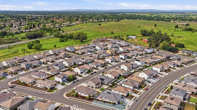 5060 Lisbon Way, Roseville, CA 95747