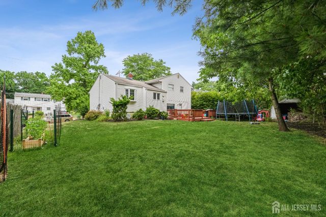 28 Price Drive, Edison, NJ 08817