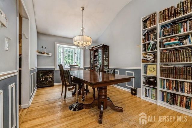 28 Price Drive, Edison, NJ 08817