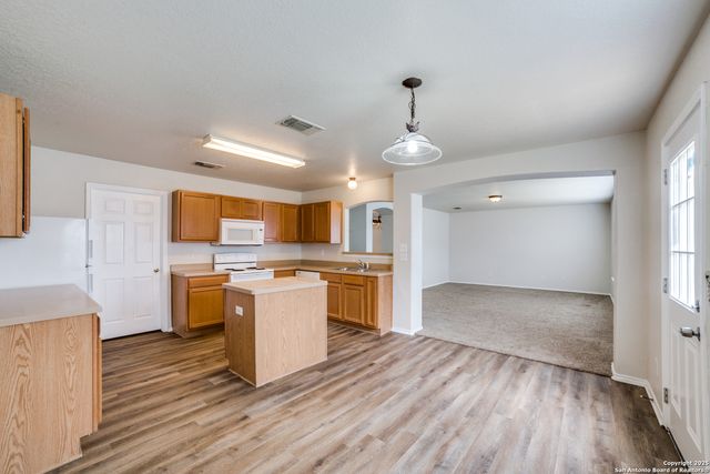 5616 Poppy Seed Run, Leon Valley, TX 78238