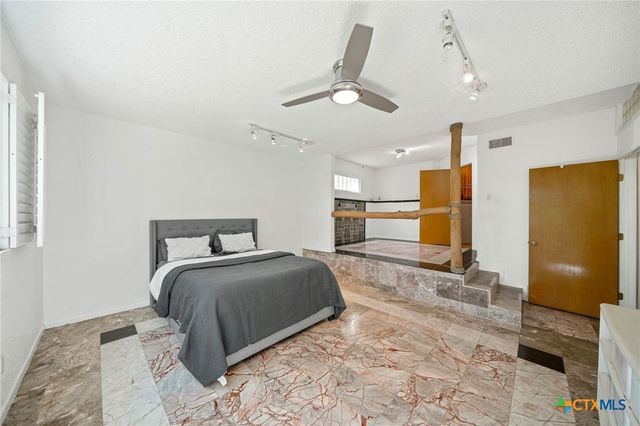 590 Cross River Street, New Braunfels, TX 78130