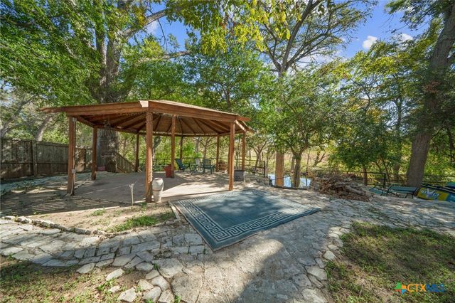 590 Cross River Street, New Braunfels, TX 78130