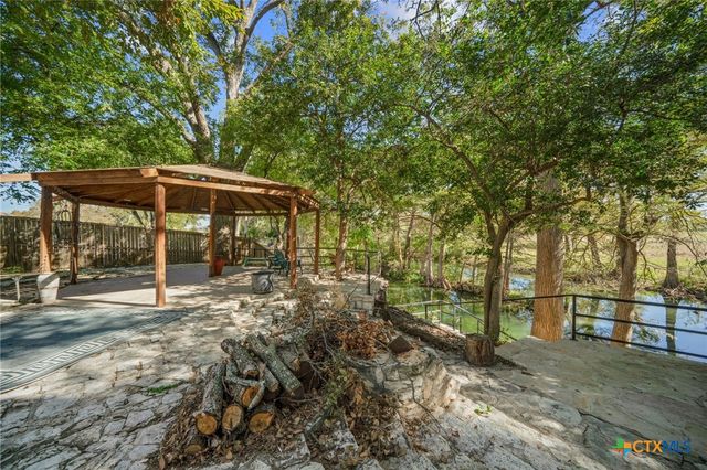590 Cross River Street, New Braunfels, TX 78130