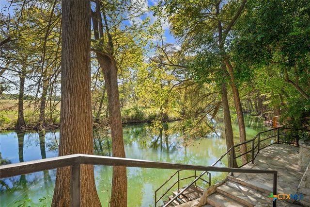 590 Cross River Street, New Braunfels, TX 78130