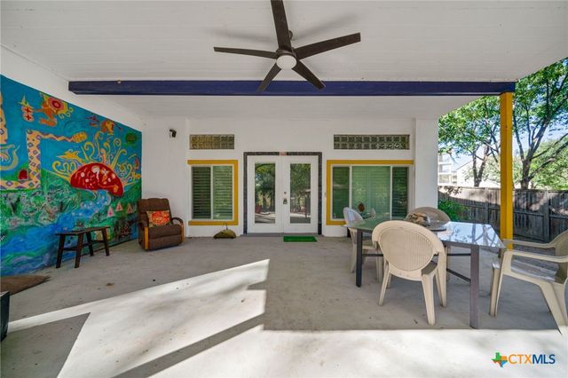 590 Cross River Street, New Braunfels, TX 78130