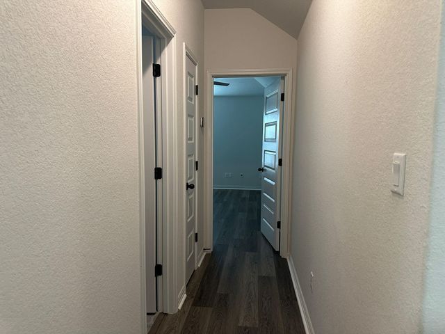 921 Del Raphael DR, Leander, TX 78641
