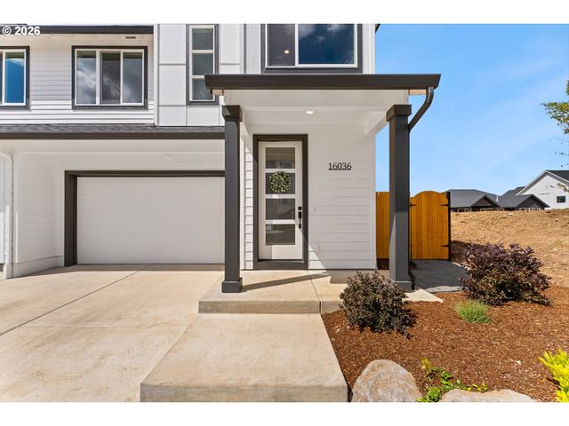 16036 Serres Farms Way, Oregon City, OR 97045