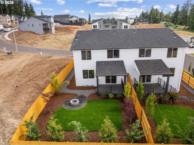 16036 Serres Farms Way, Oregon City, OR 97045