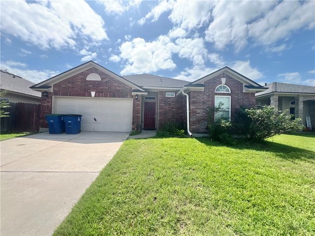 1135 Imperial St, Portland, TX 78374