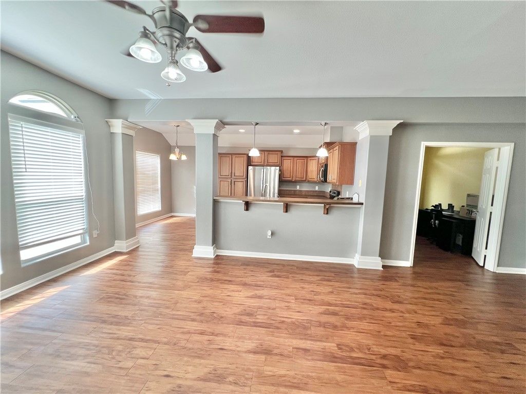 1135 Imperial St, Portland, TX 78374 — photo 5