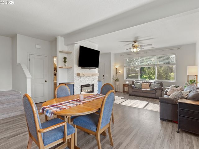2002 S TAVERNER Dr, Ridgefield, WA 98642