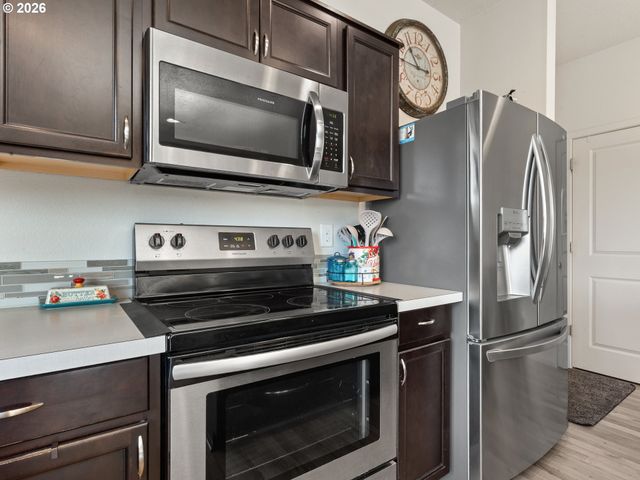 2002 S TAVERNER Dr, Ridgefield, WA 98642