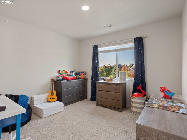 2002 S TAVERNER Dr, Ridgefield, WA 98642
