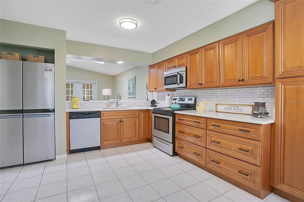 Image 14 of property listing at 32804 OAK PARK DRIVE, Leesburg, FL 34748