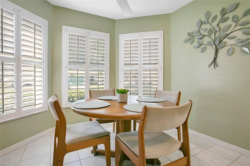 Image 16 of property listing at 32804 OAK PARK DRIVE, Leesburg, FL 34748