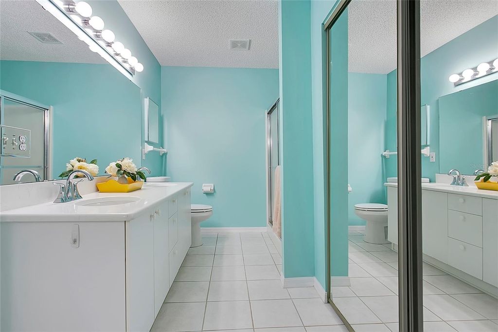 Image 21 of property listing at 32804 OAK PARK DRIVE, Leesburg, FL 34748