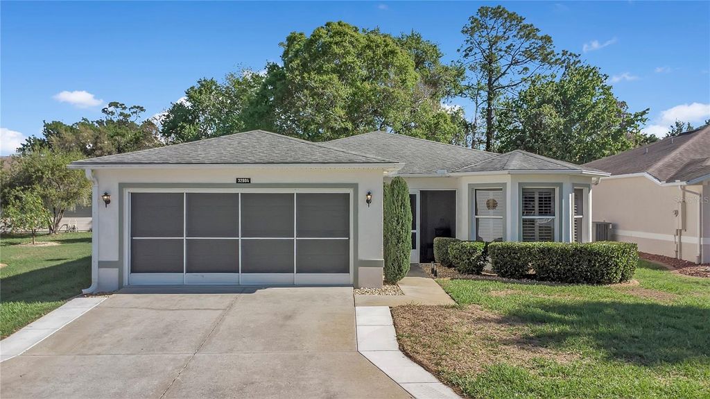 Image 4 of property listing at 32804 OAK PARK DRIVE, Leesburg, FL 34748