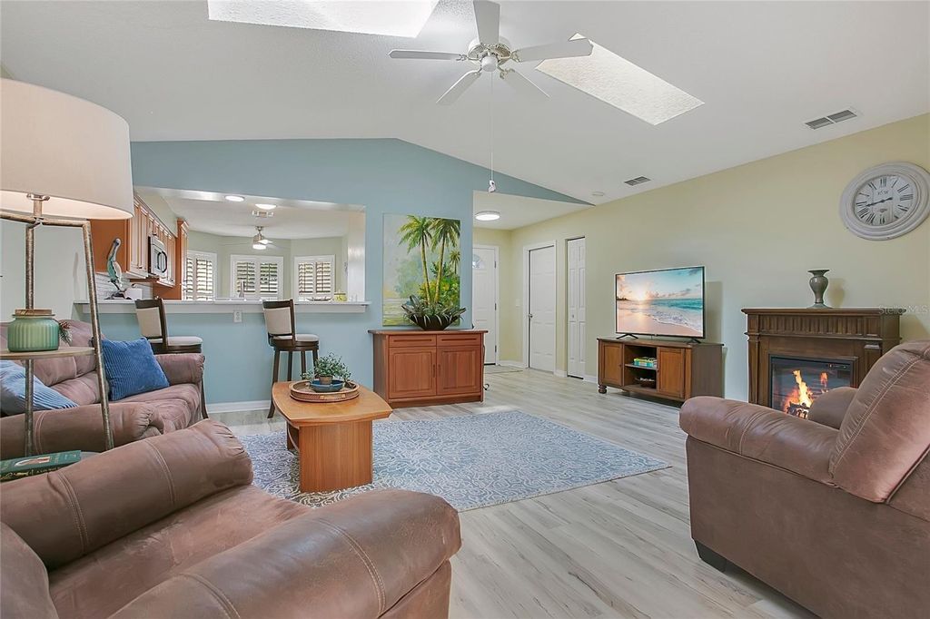 Image 10 of property listing at 32804 OAK PARK DRIVE, Leesburg, FL 34748