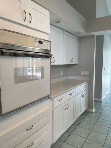 12101 ROSELAND DRIVE, New Port Richey, FL 34654