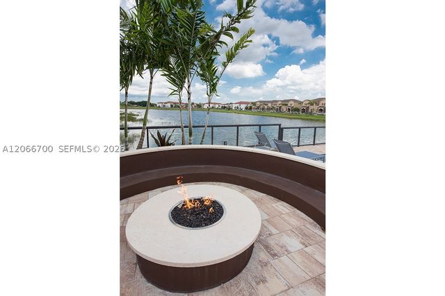 9301 SW 171st Ave, Miami, FL 33196