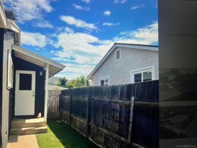 1037 Kings Road, Escondido, CA 92027