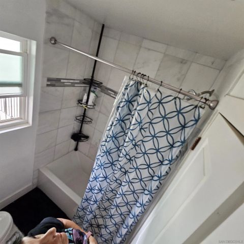 1037 Kings Road, Escondido, CA 92027