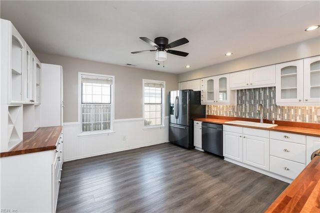 1921 Dolina DR, Virginia Beach, VA 23464