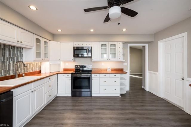 1921 Dolina DR, Virginia Beach, VA 23464