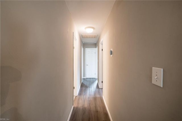 1921 Dolina DR, Virginia Beach, VA 23464