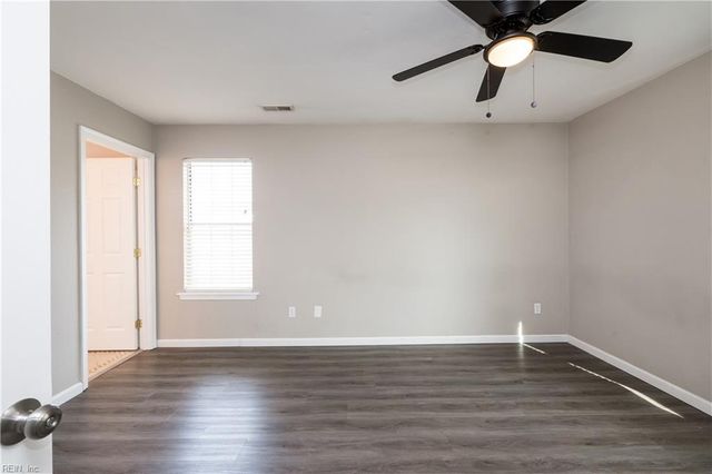 1921 Dolina DR, Virginia Beach, VA 23464