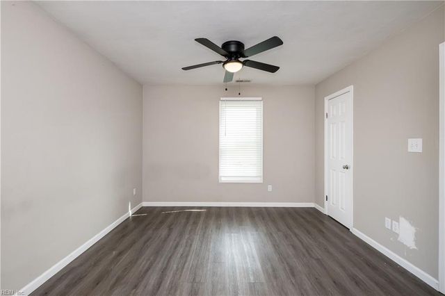 1921 Dolina DR, Virginia Beach, VA 23464