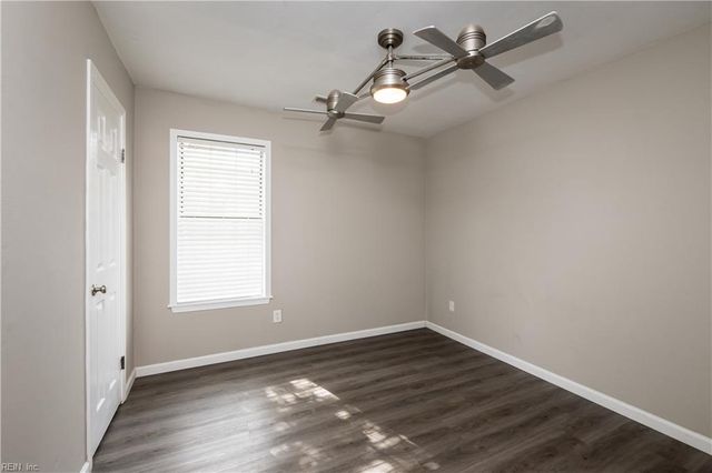 1921 Dolina DR, Virginia Beach, VA 23464