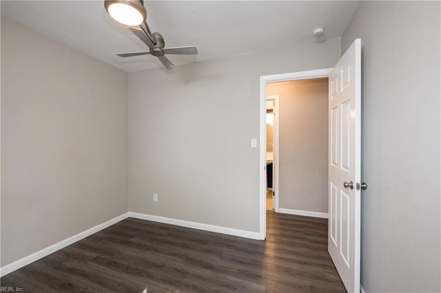 1921 Dolina DR, Virginia Beach, VA 23464