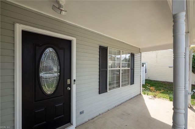 1921 Dolina DR, Virginia Beach, VA 23464