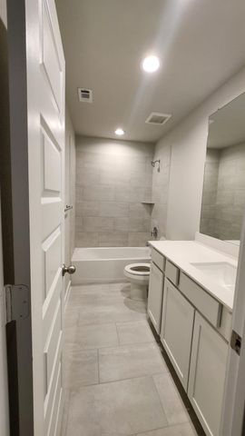 8714 Mallow Rose Way, Rosharon, TX 77583