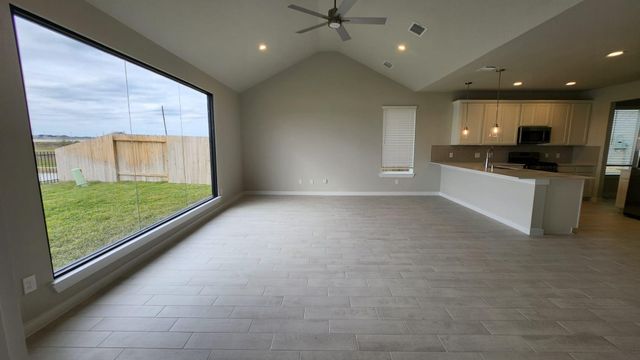 8714 Mallow Rose Way, Rosharon, TX 77583