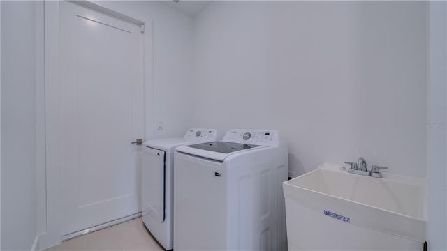 1309 WAGNER AVENUE, Lehigh Acres, FL 33972