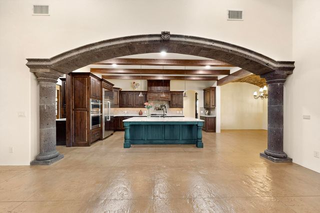 6224 Camino Alto Road NW, Albuquerque, NM 87120