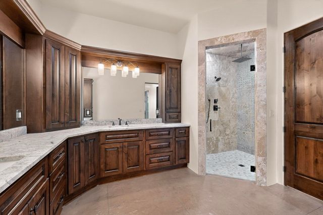 6224 Camino Alto Road NW, Albuquerque, NM 87120