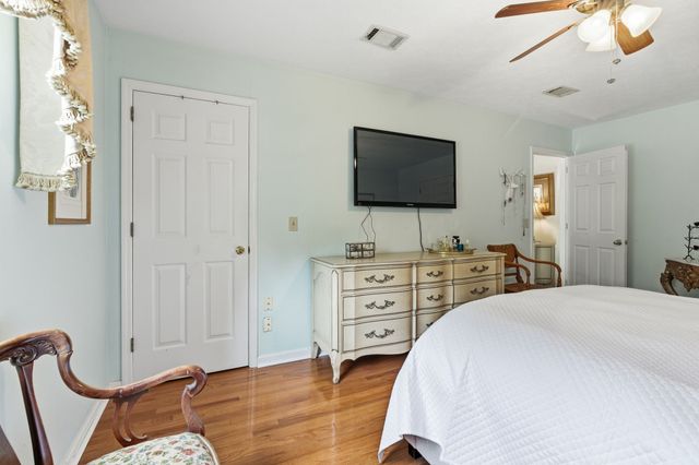 5141 English Village Dr, Nashville, TN 37211