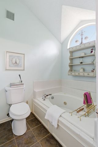 5141 English Village Dr, Nashville, TN 37211