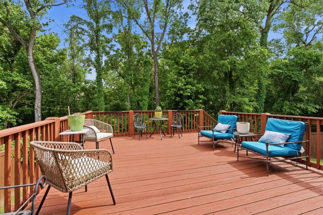 5141 English Village Dr, Nashville, TN 37211